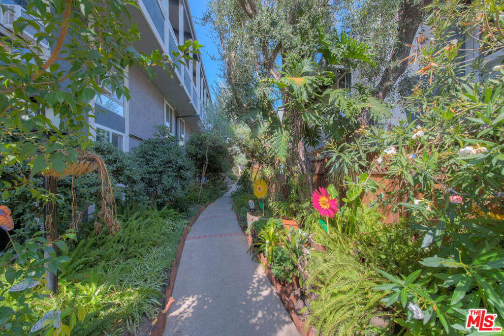 6375 Green Valley Circle - Photo 27