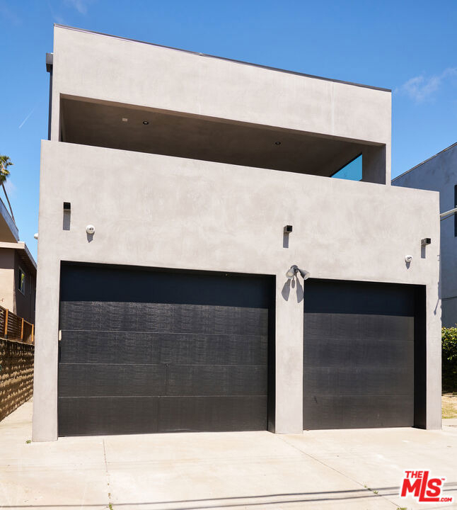 2411 Abbot Kinney Boulevard - Photo 11