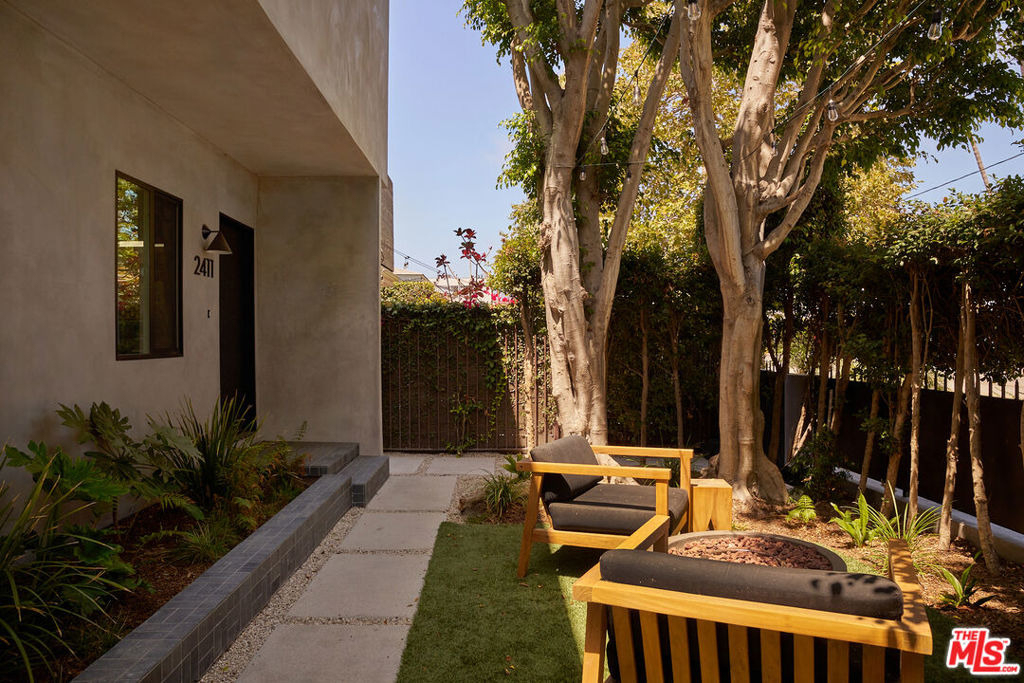 2411 Abbot Kinney Boulevard - Photo 9