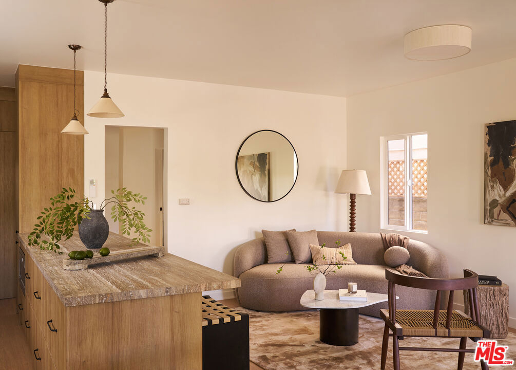 2411 Abbot Kinney Boulevard - Photo 3