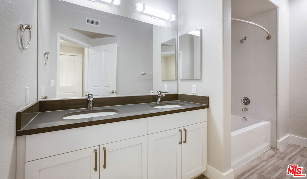 6260 W 3rd Street - Photo 8