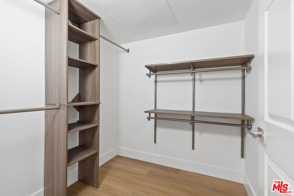 16100 W Sunset Boulevard - Photo 16