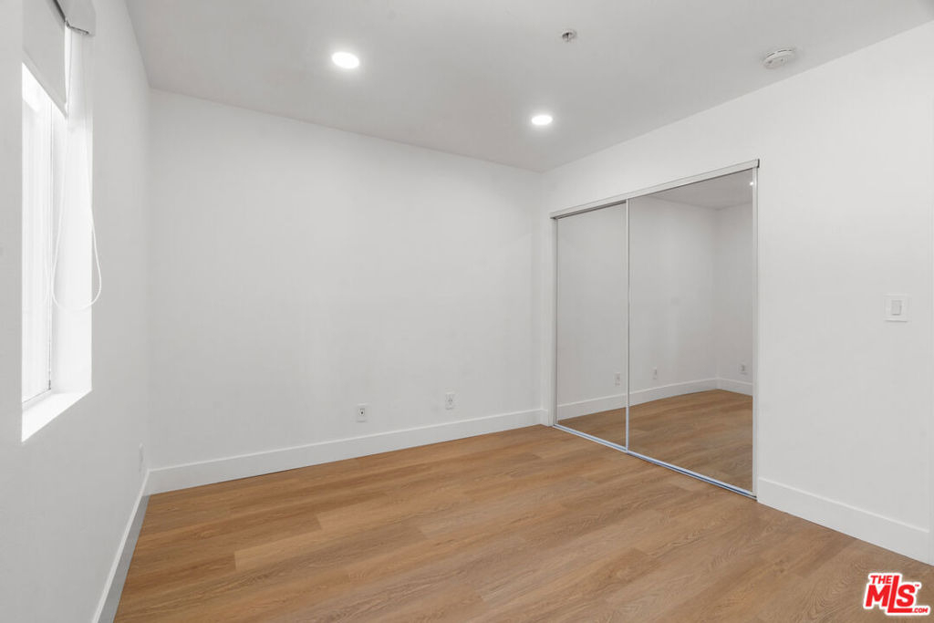 16100 W Sunset Boulevard - Photo 19