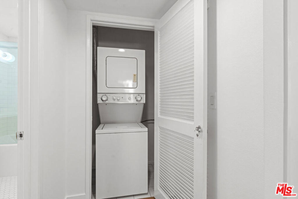 16100 W Sunset Boulevard - Photo 21