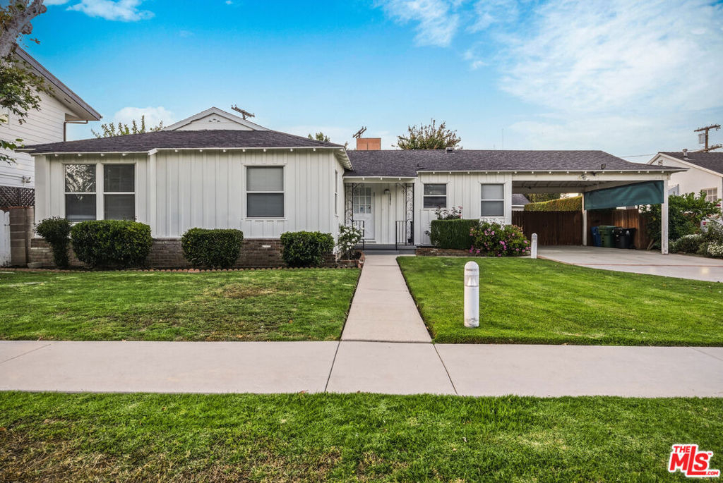 12811 Cumpston Street - Photo 0