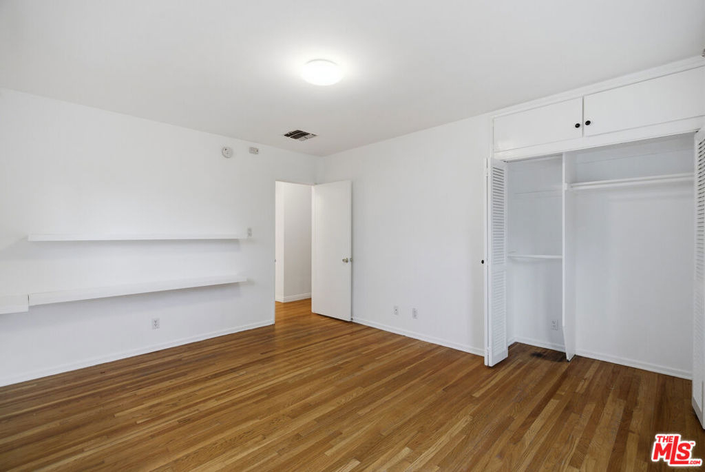 12811 Cumpston Street - Photo 20
