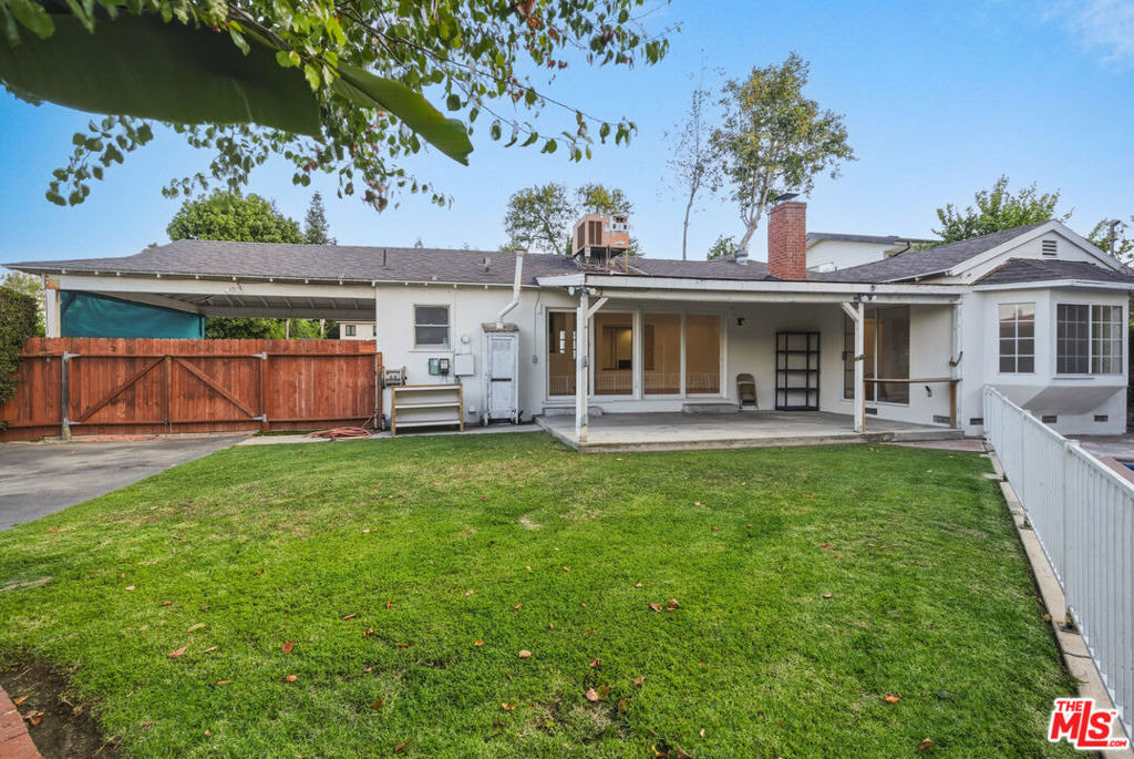 12811 Cumpston Street - Photo 28