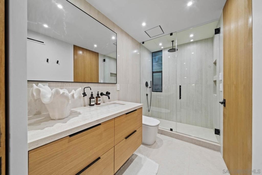 7376 Fay Ave - Photo 10