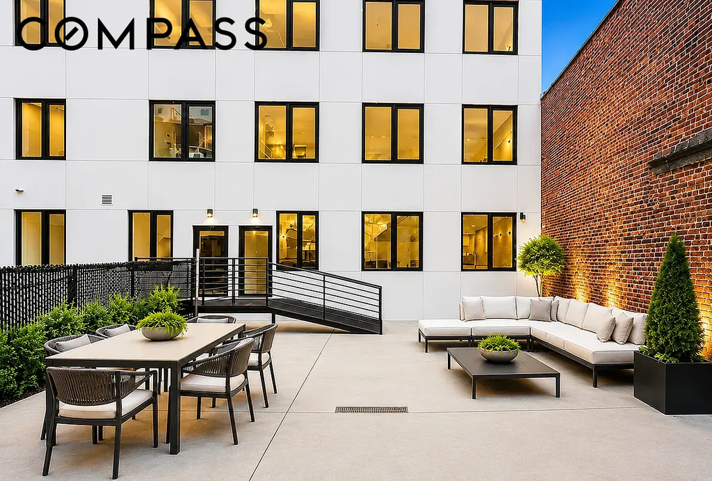 East 28th Street - Photo 7