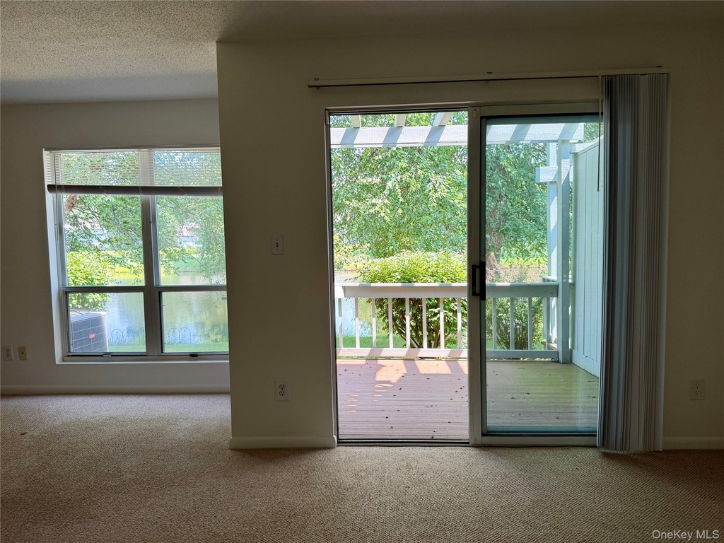 15 Pond Drive W - Photo 7