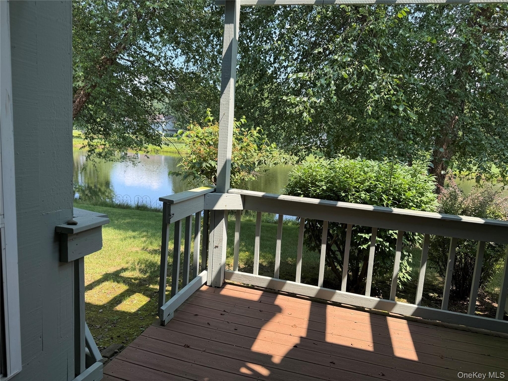 15 Pond Drive W - Photo 8