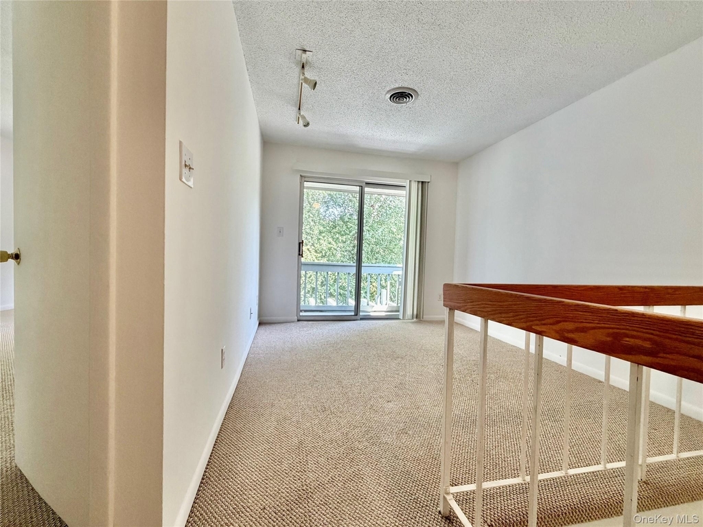 15 Pond Drive W - Photo 12