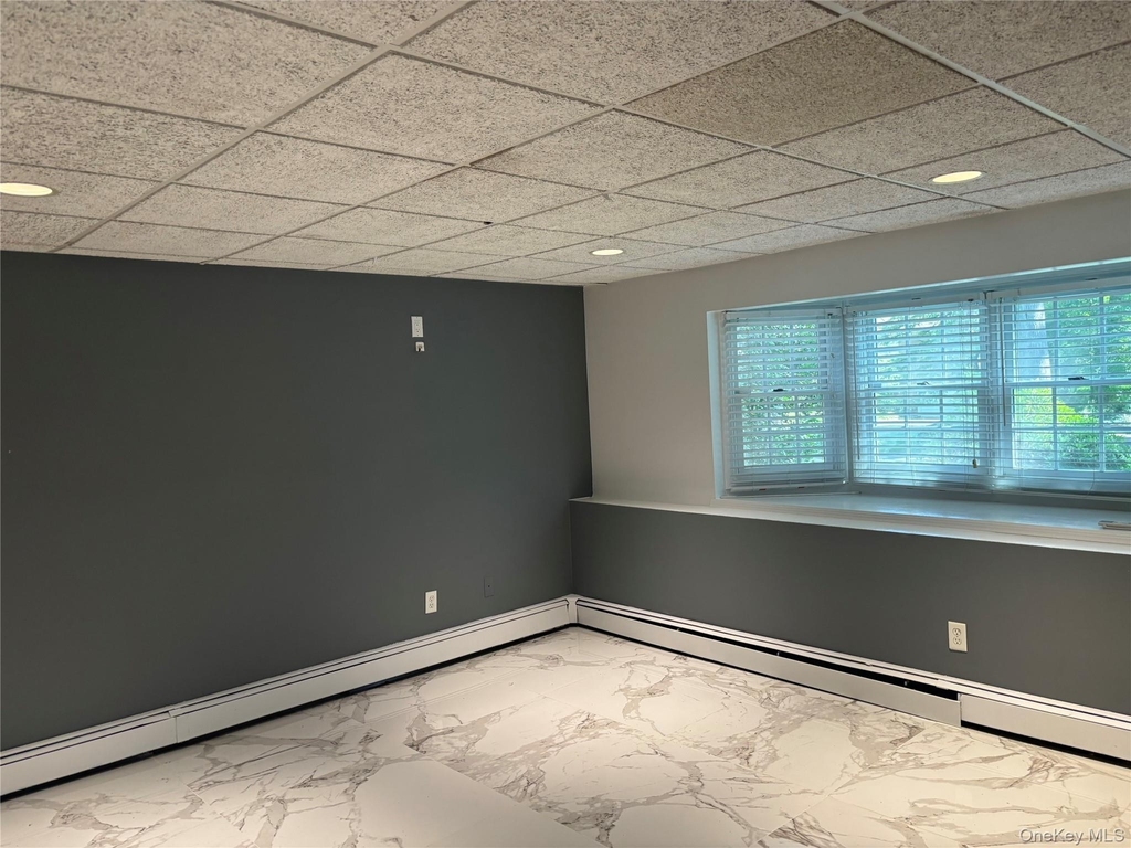 275 Evergreen Avenue - Photo 4