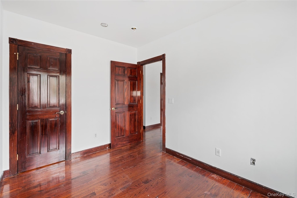 6903 Cloverdale Boulevard - Photo 6