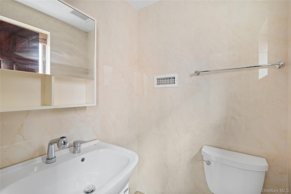 6903 Cloverdale Boulevard - Photo 10