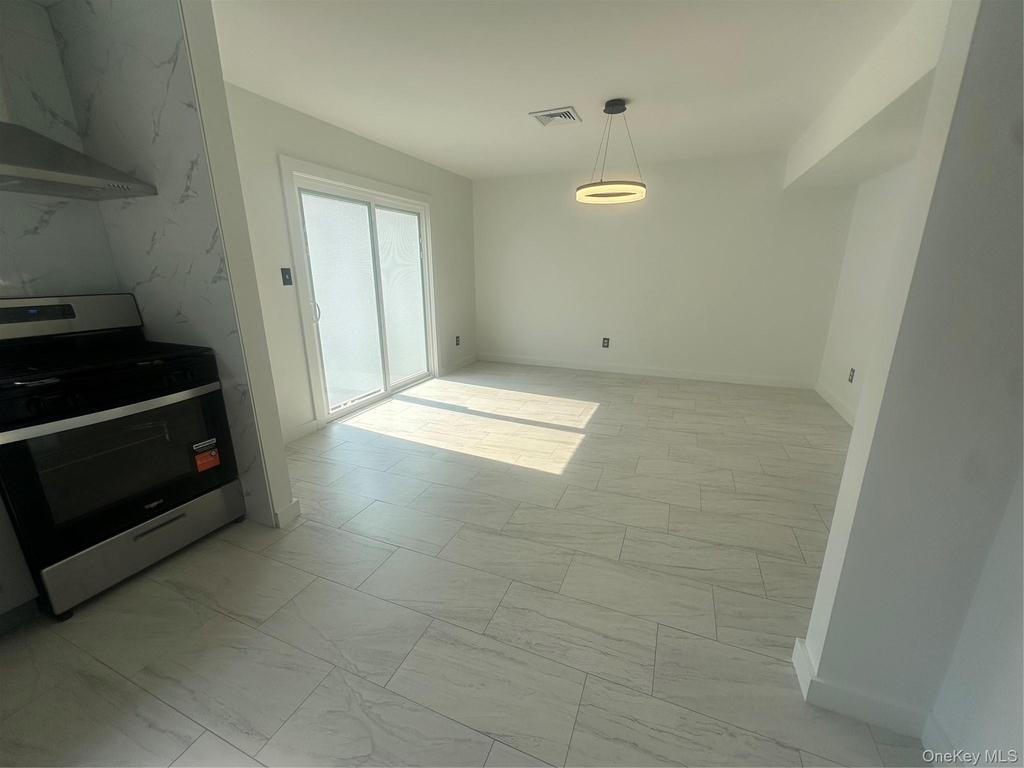 256 Quassaick Avenue - Photo 11