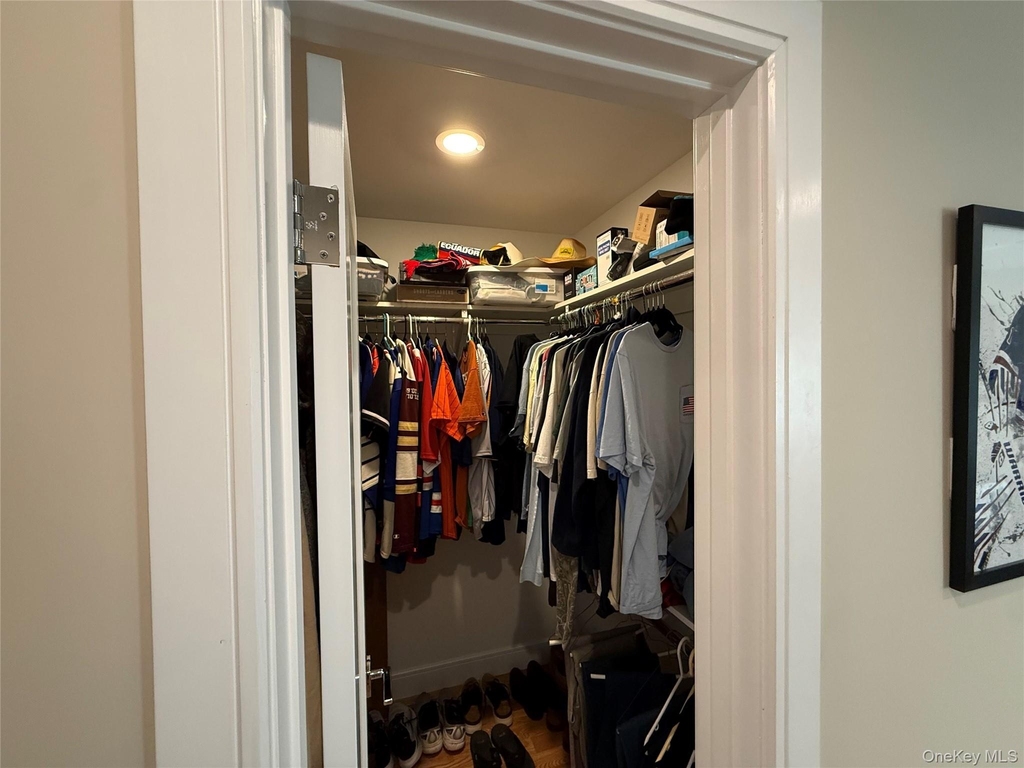 648 E Broadway - Photo 10