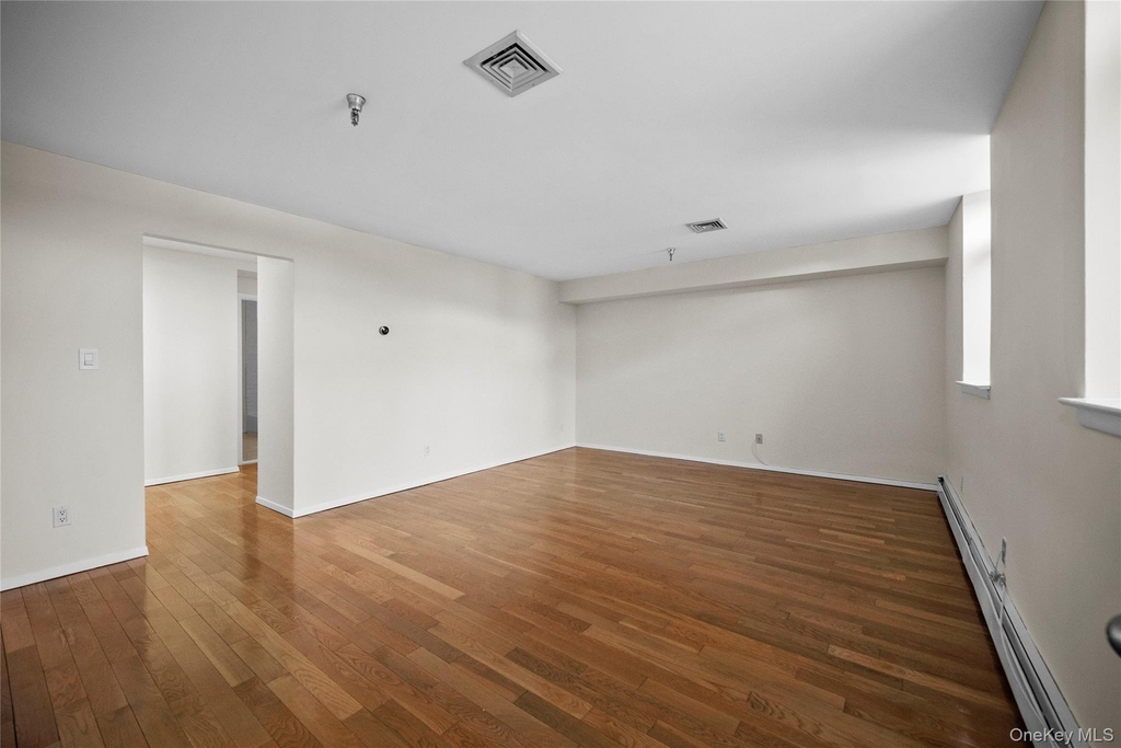 520 Ashford Avenue - Photo 25