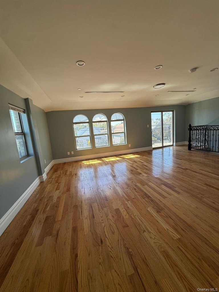 13421 158th Street - Photo 2