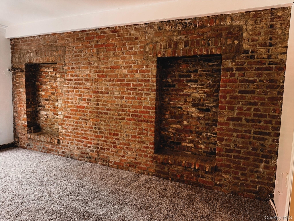 175 Main Street - Photo 2