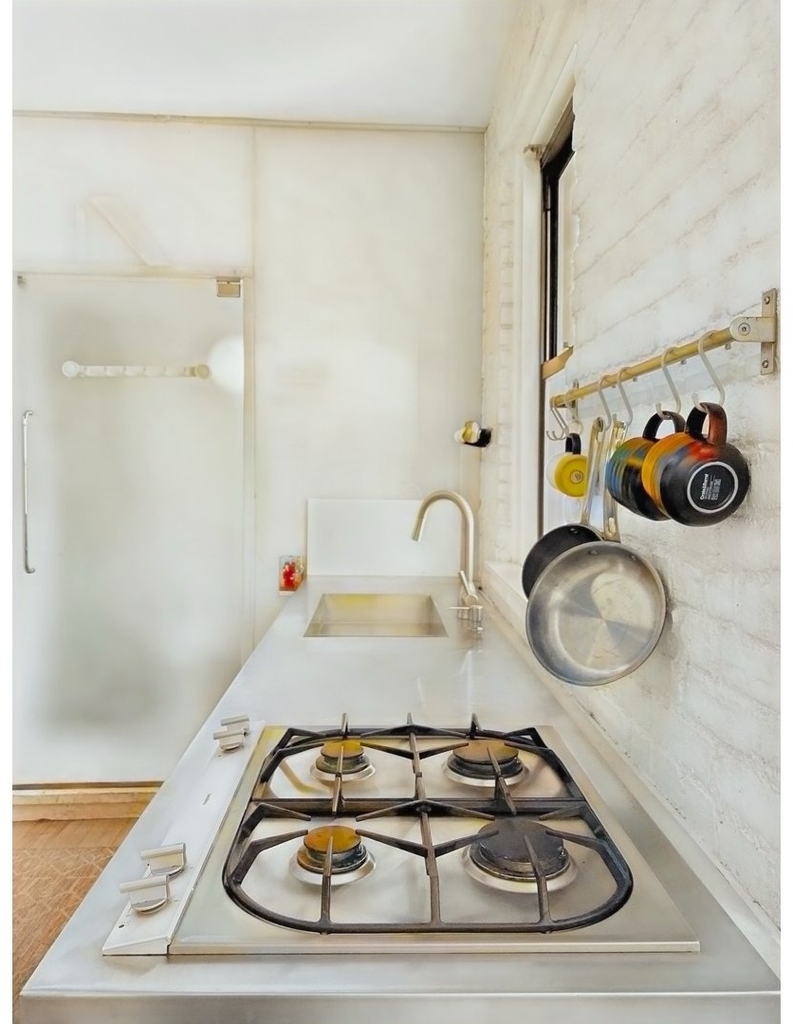 110 Thompson Street - Photo 3