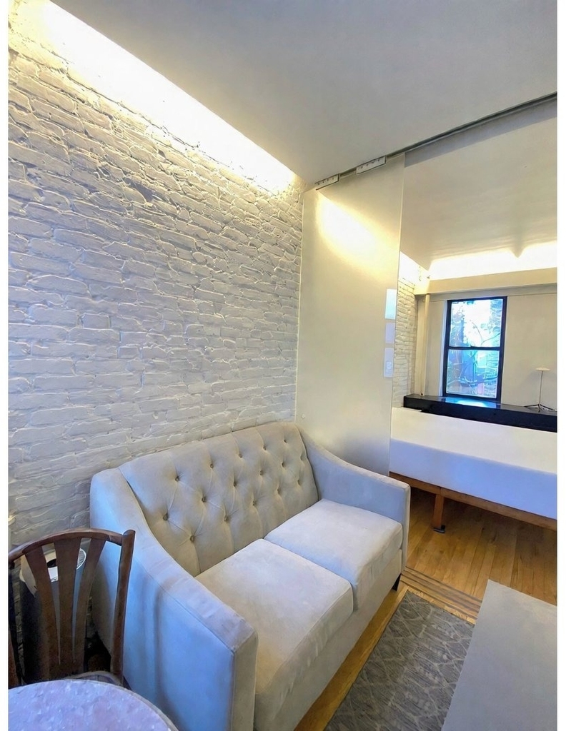 110 Thompson Street - Photo 1