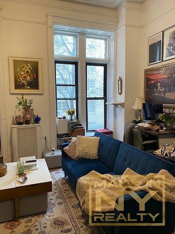 116 W 8th Street - Photo 4