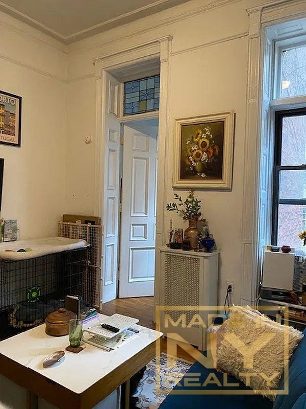 116 W 8th Street - Photo 3