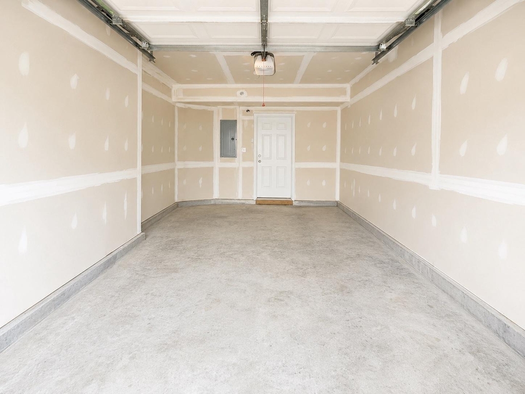 2585 Eastbourne Drive - Photo 15