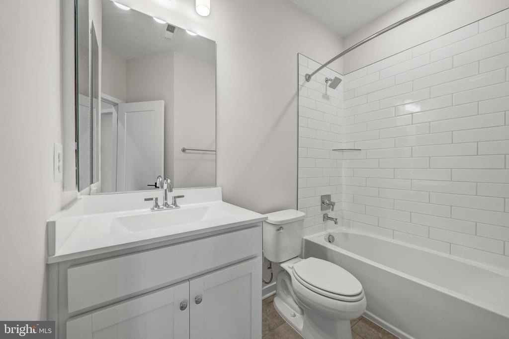 22812 Tawny Pine Square - Photo 25