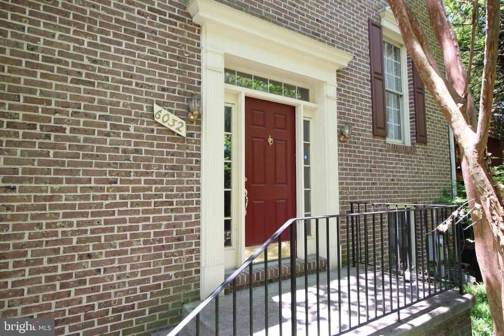 6032 Kelsey Court - Photo 1
