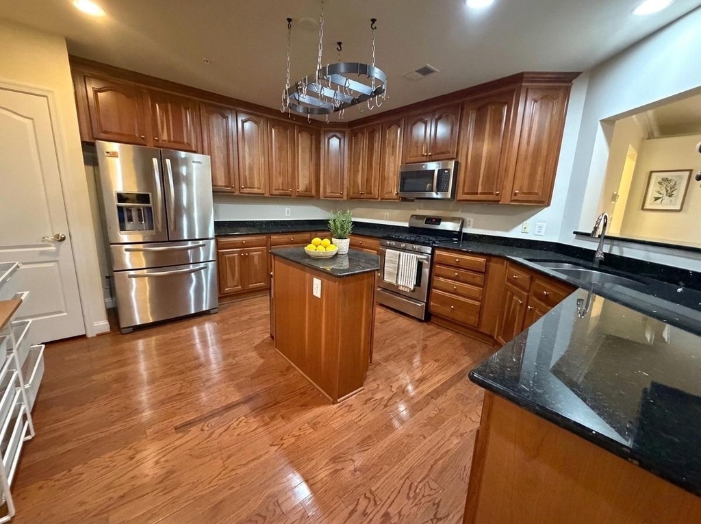 2905 Saintsbury Plz - Photo 5