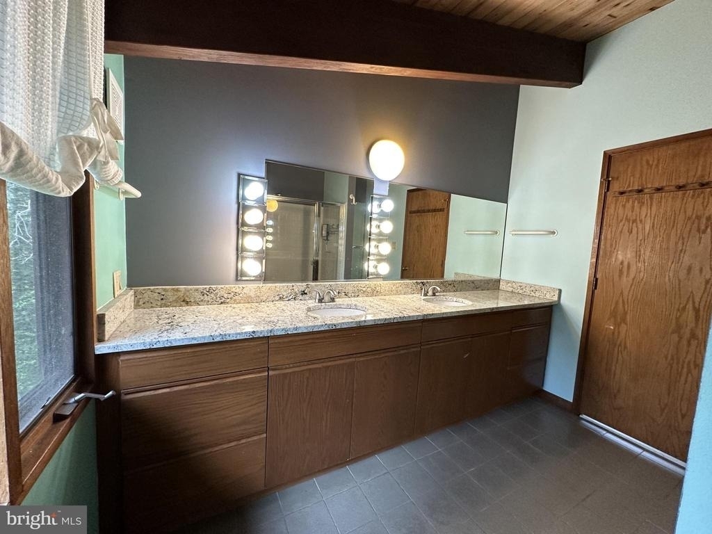 6022 Munson Hill Road - Photo 32