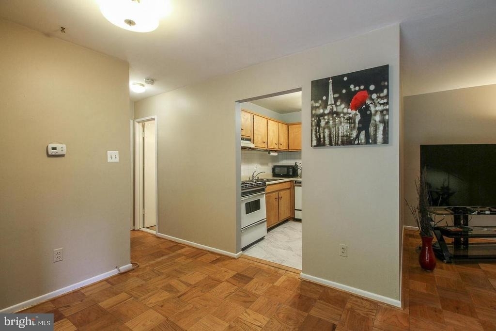 10028 Mosby Woods Drive - Photo 4