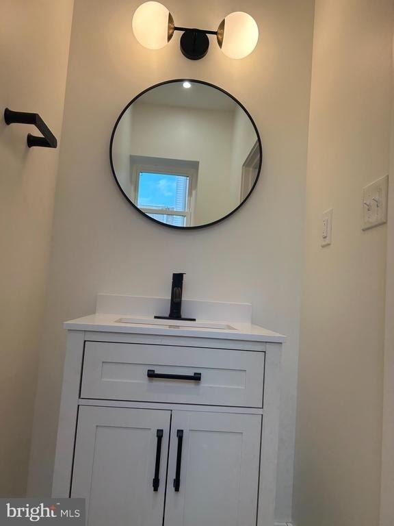 1810 Tasker Street - Photo 4