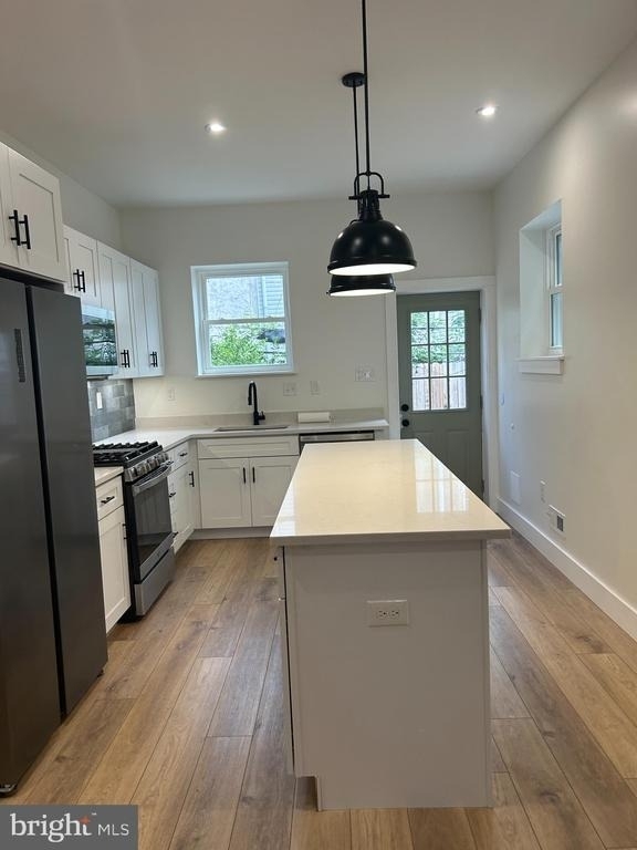 1810 Tasker Street - Photo 3