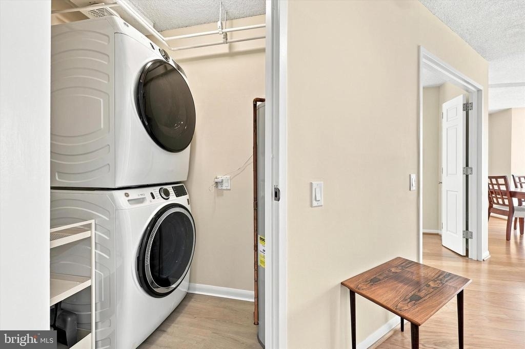 241 S 6th Street - Photo 17