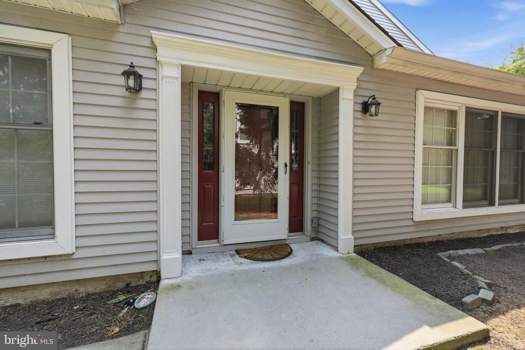 7 Walton Court - Photo 2