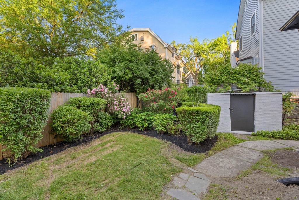 3 Willow Street - Photo 18