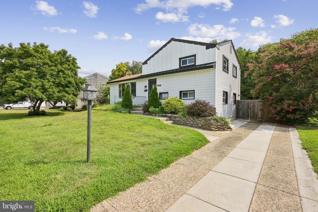 118 Sylvan Terrace - Photo 1