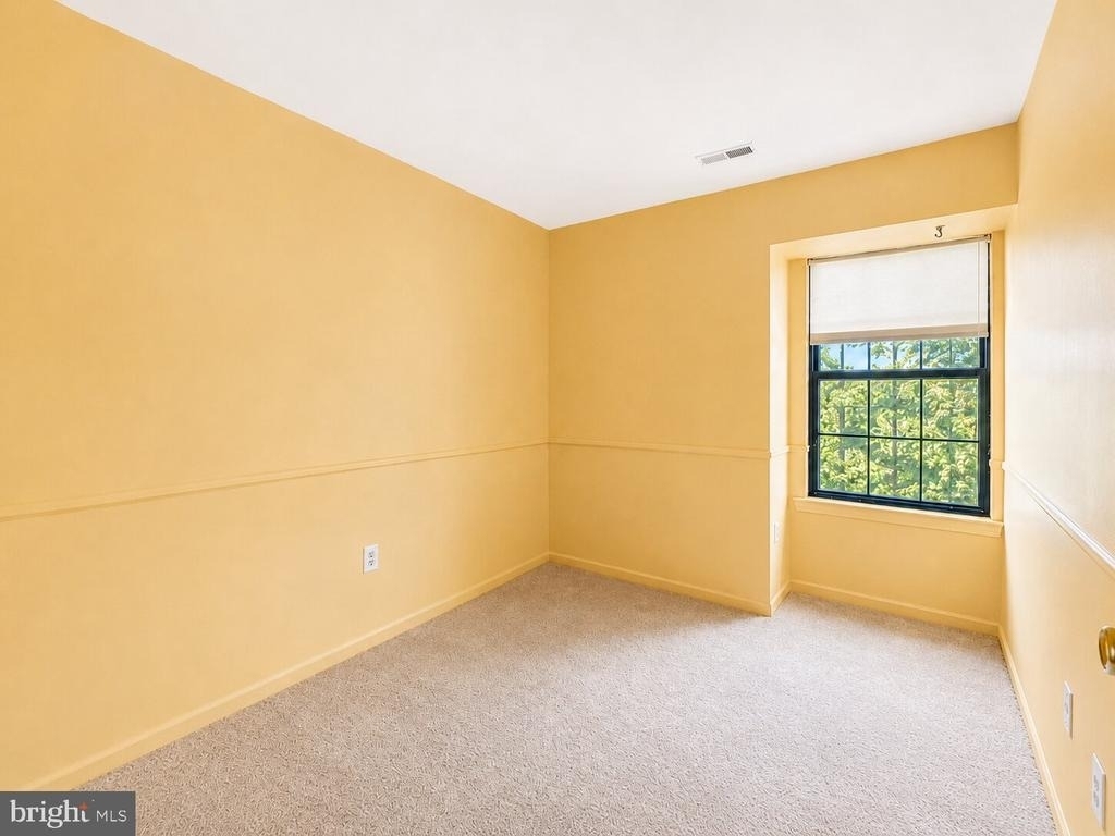 19 Summit Court - Photo 3