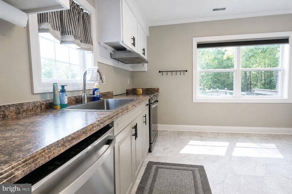 27495 Three Notch Road - Photo 8