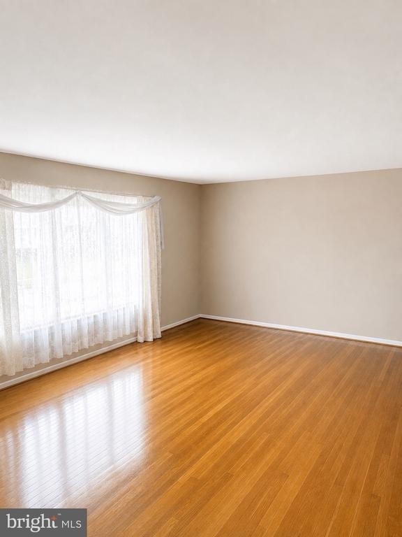 212 Dauntly Street - Photo 7
