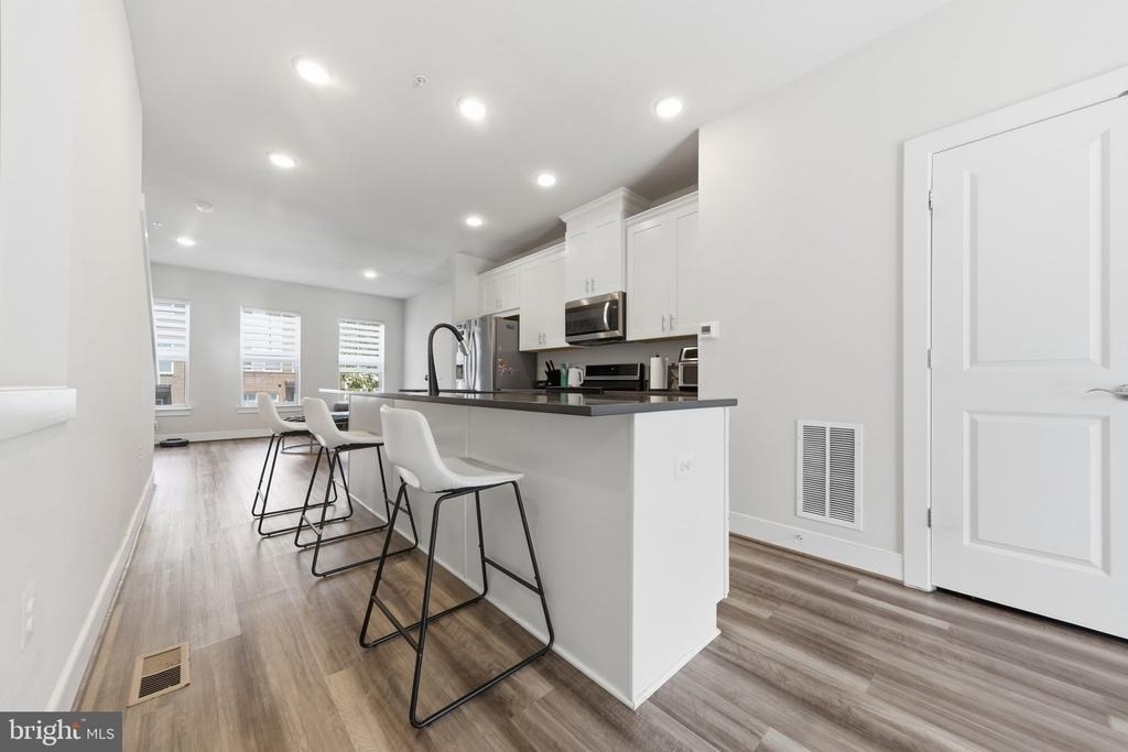 1211 Vermeer Avenue - Photo 9