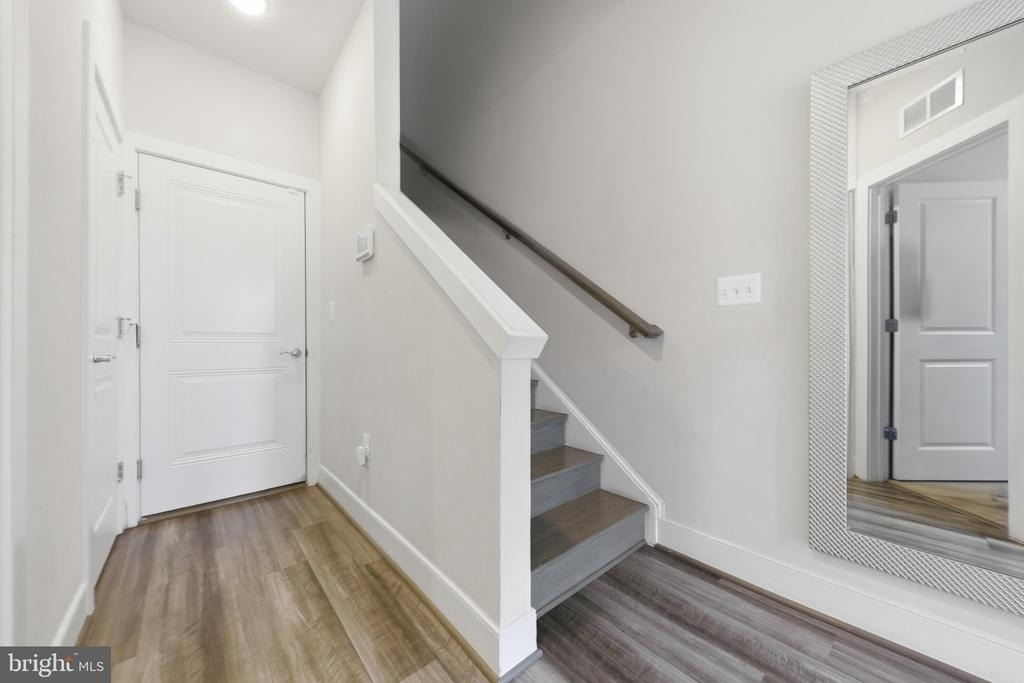1211 Vermeer Avenue - Photo 3