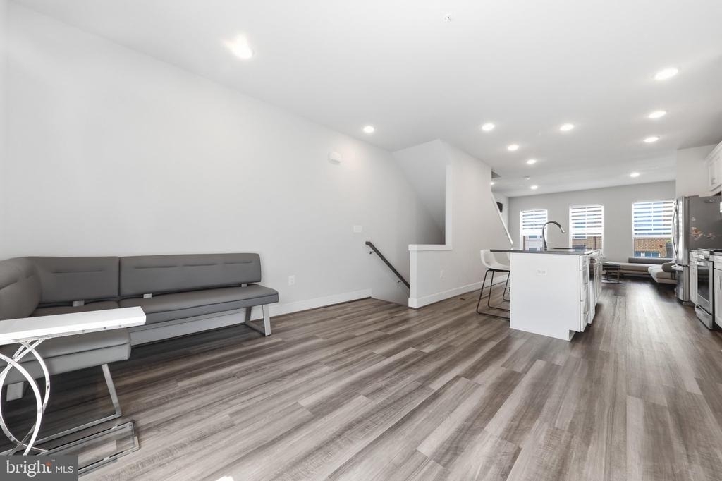 1211 Vermeer Avenue - Photo 8