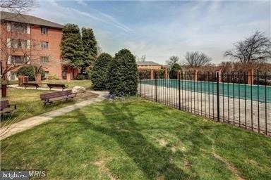 5301 Westbard Circle - Photo 10