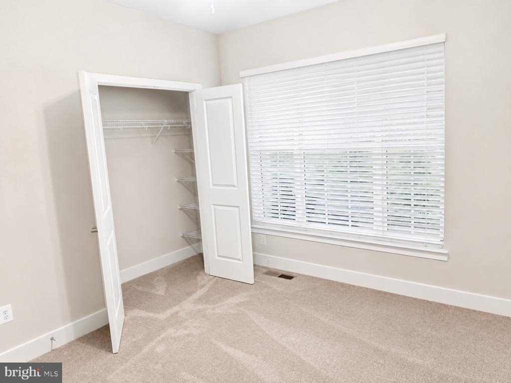 4174 Charles Dickens Dr - Photo 3
