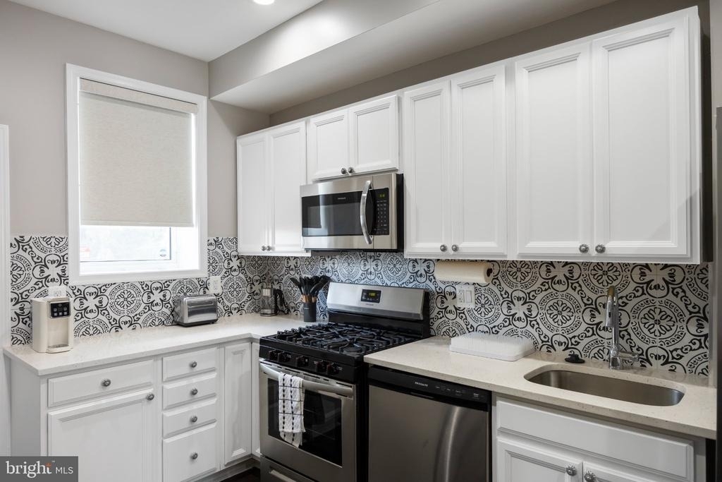 1745 E Oliver Street - Photo 12
