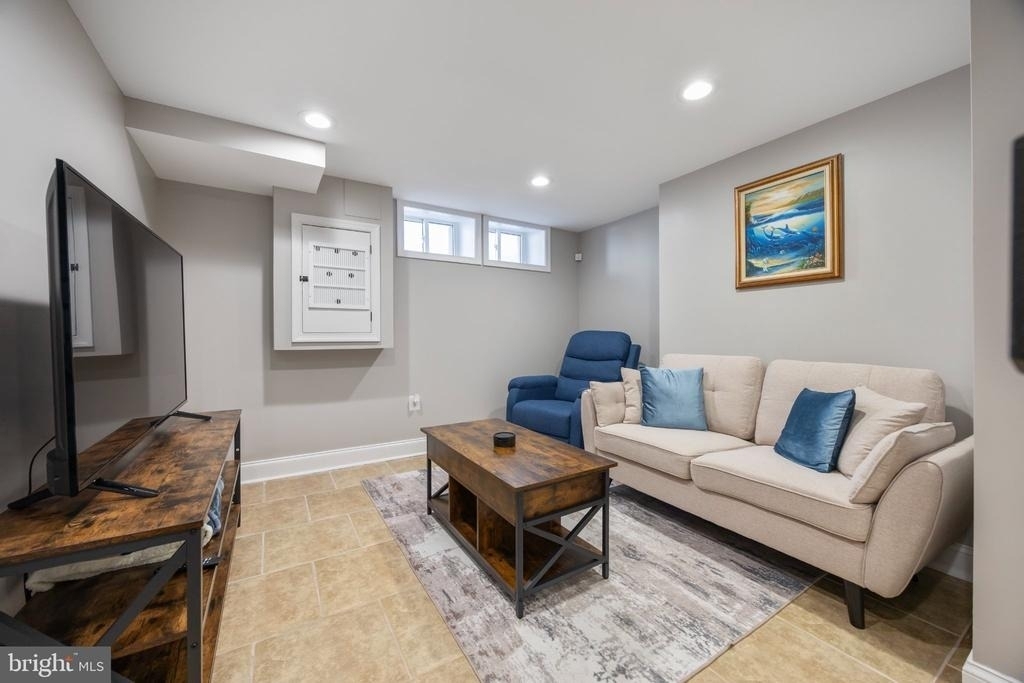 1745 E Oliver Street - Photo 25